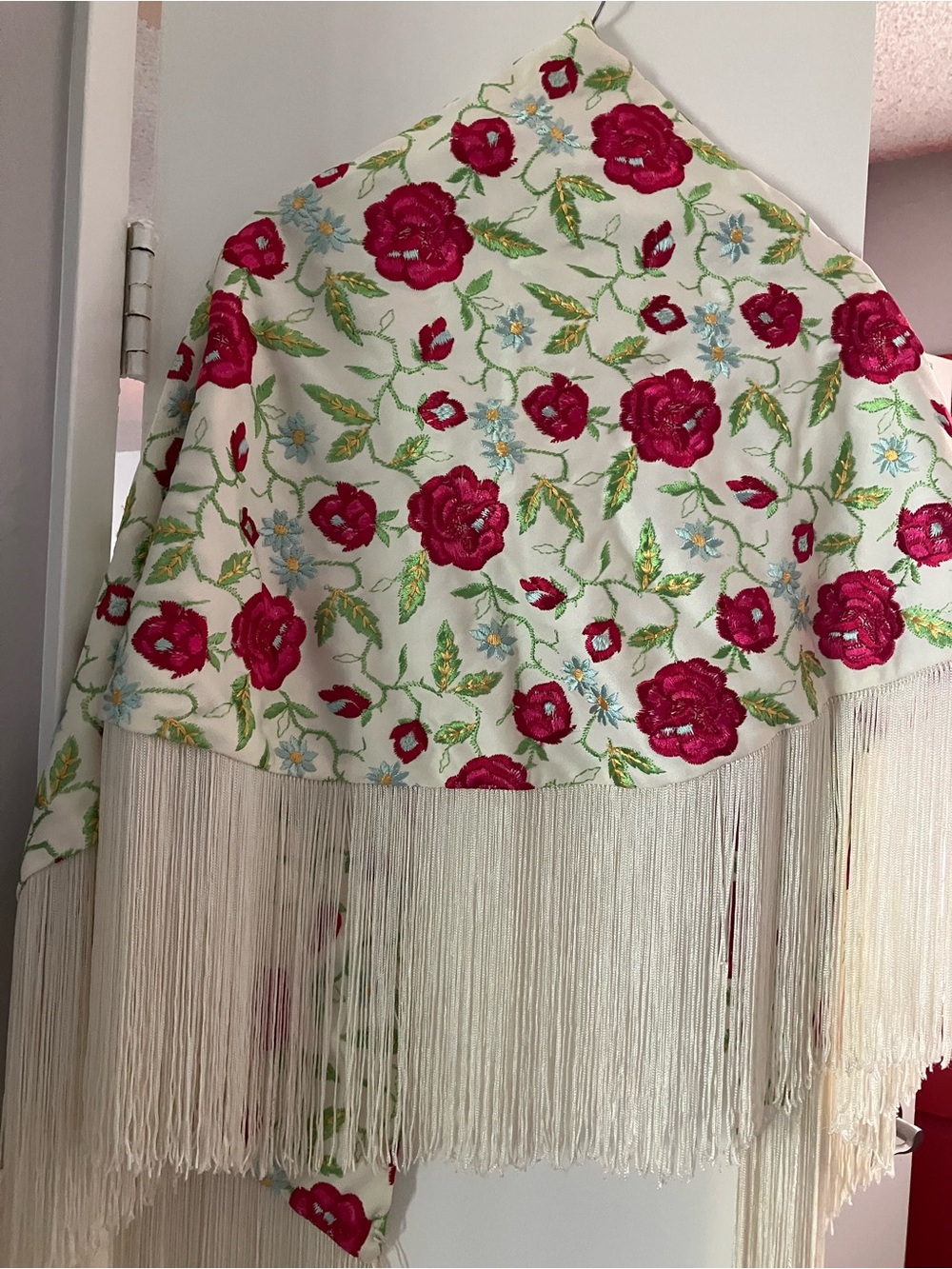 Vintage Saks Fifth Avenue Cream Shawl with Pink Rose Embroidery and Fringe - Picture 2 of 7